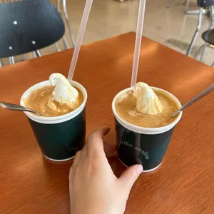 샬로우커피 대표 사진