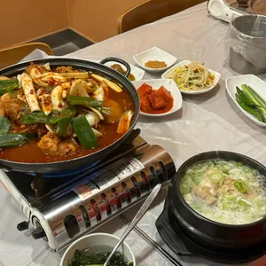 유림 닭도리탕 대표 사진