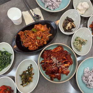 감성식탁 사진