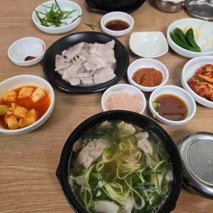 서가돼지국밥 사진 2