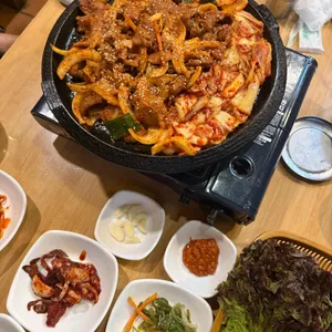 장안 고추장 돼지불백 대표 사진