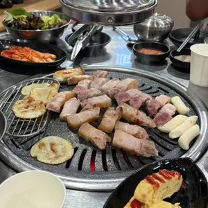 우야우야 대패삼겹살 사진 2