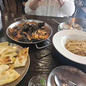 로도스 피자 사진