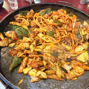 명동산골닭갈비 사진