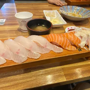 김태완스시 대표 사진
