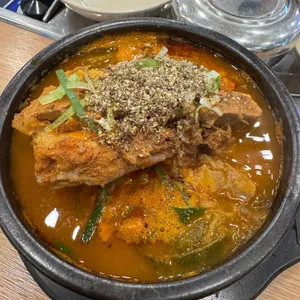 서부청기와감자탕 사진 1
