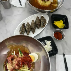 황남밀면 대표 사진