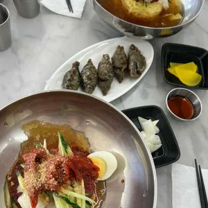 황남밀면 대표 사진