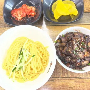 더착한 마니산짜장 대표 사진