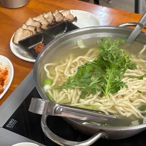 동동칼국수 사진