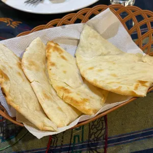타라 대표 사진