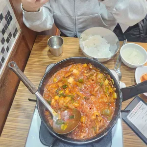 개미집 대표 사진