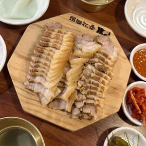 명덕총각족발 사진