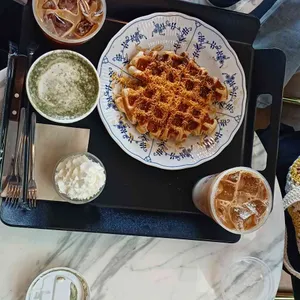 이구동성 로스터리카페 대표 사진