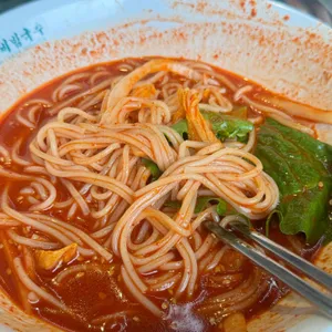 망향비빔국수 사진 2