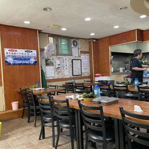 멸치쌈밥집 대표 사진