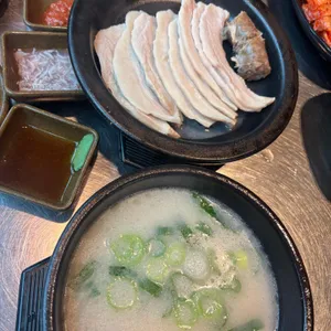 수변최고돼지국밥 사진 2