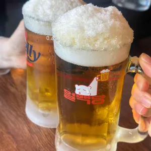 얼맥당 대표 사진