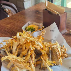 얼맥당 대표 사진