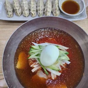 부산밀면 사진 1
