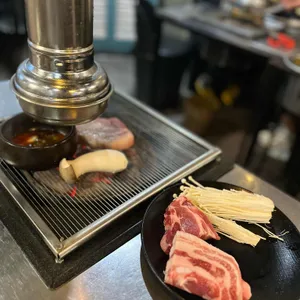 류돈 사진