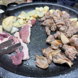 서원골유황오리 대표 사진