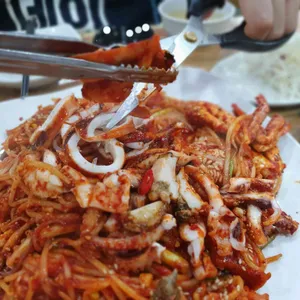 미각아구동태해물찜 탕 사진
