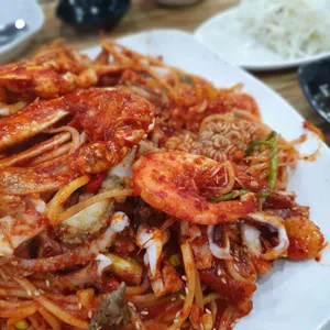 미각아구동태해물찜 탕 사진