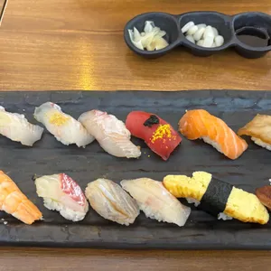 스시 꽃피다 대표 사진