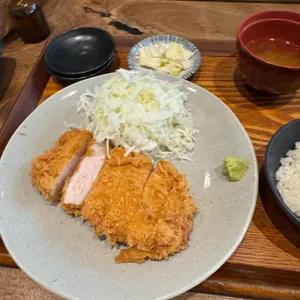 카츠 바이 콘반 대표 사진