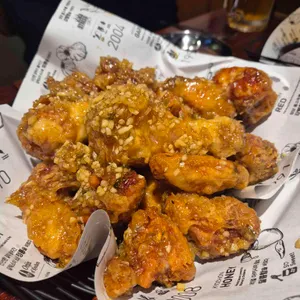 교촌치킨 사진