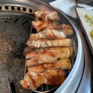 크라운돼지 대표 사진