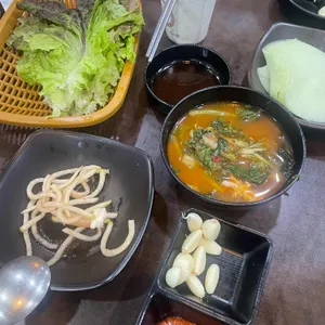 유명숯불닭갈비 대표 사진