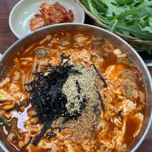 변동공주얼큰이칼국수식당 대표 사진