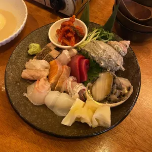 맞닿음 대표 사진