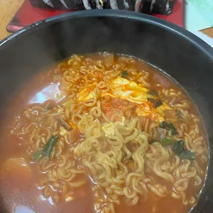 뚝배기라면 사진 1