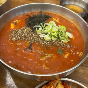 석촌 칼국수 보리밥 본점 사진 2