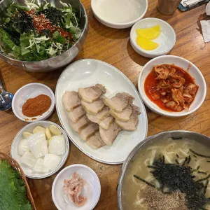 김화칼국수 대표 사진