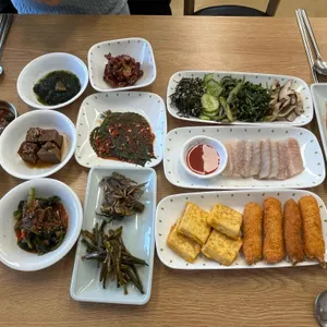 한식당 엄마의뜰 대표 사진