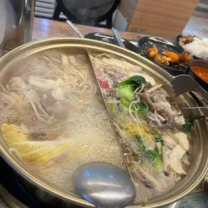 웅샤웅샤 대표 사진