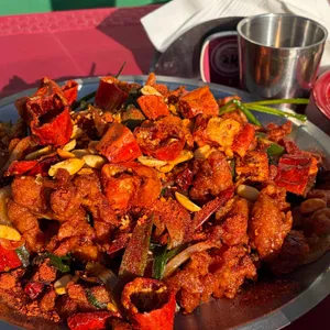 창창 대표 사진
