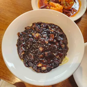 상하이반점 대표 사진