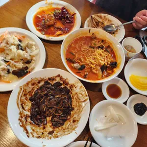 상하이반점 사진
