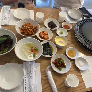 문선 대표 사진