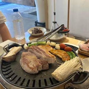 문선 대표 사진