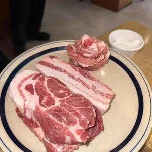 1PIG 사진 1