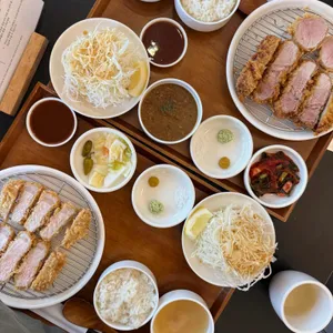 카미 사진
