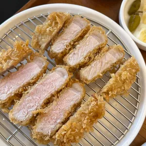 카미 사진