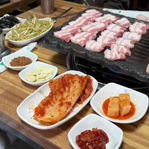 임현숙의이화김치찌개 대표 사진