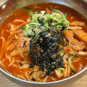 망향 비빔국수 사진 2